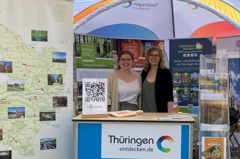 Projektmitarbeiterinnen Herta Gerlach (links) und Tokessa Reiß ©Herta Gerlach, Projektteam Deutscher Wandertag 2024